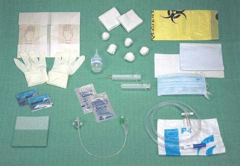 Champs de soins et sets d'intervention DispoSet®Urologie : Set de soins pour sondage urinaire avec sonde de Foley et poche de recueil stériles Parapharm